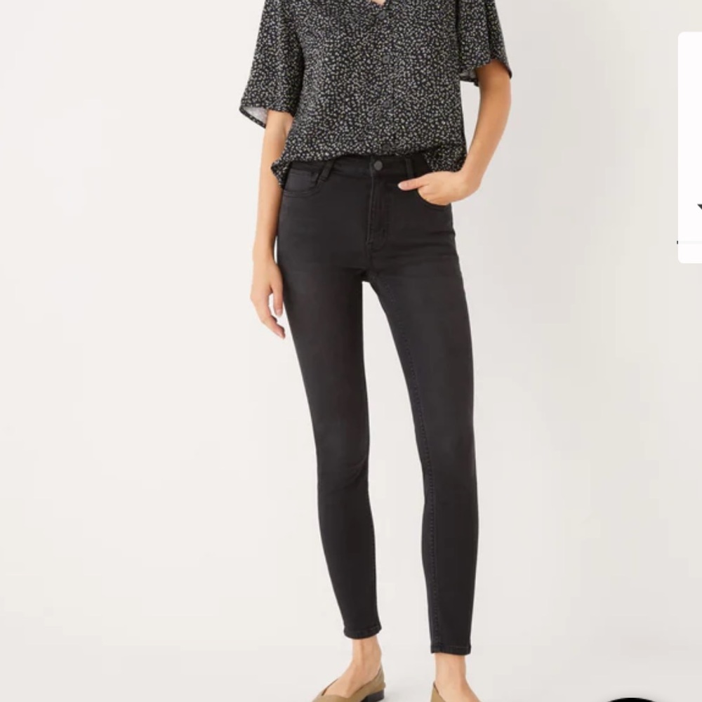 Denim Forum size 29 The Lola High Rise Skinny Crop